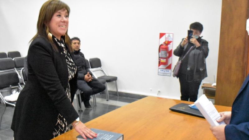 Barbitta juró como abogada del foro de abogados de Catamarca