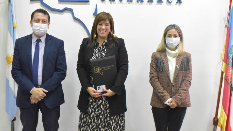Barbitta juró como abogada del foro de abogados de Catamarca