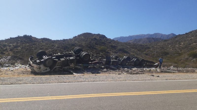 Murió un camionero en accidente fatal en La Cébila