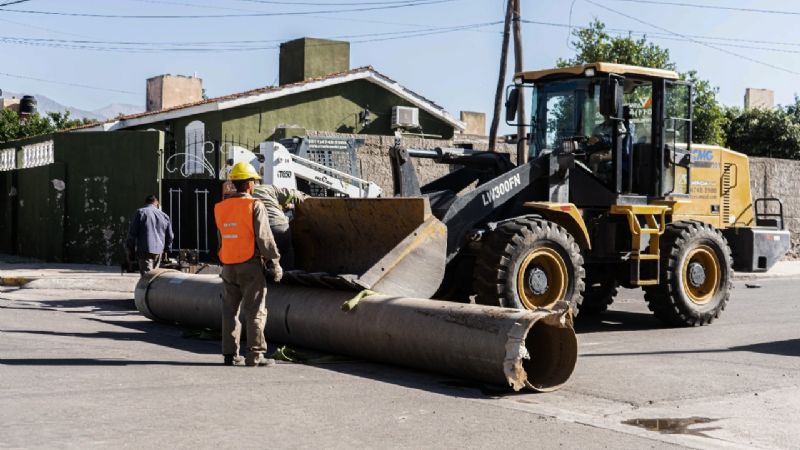 Avanza la obra de cloacas Colector Oeste II