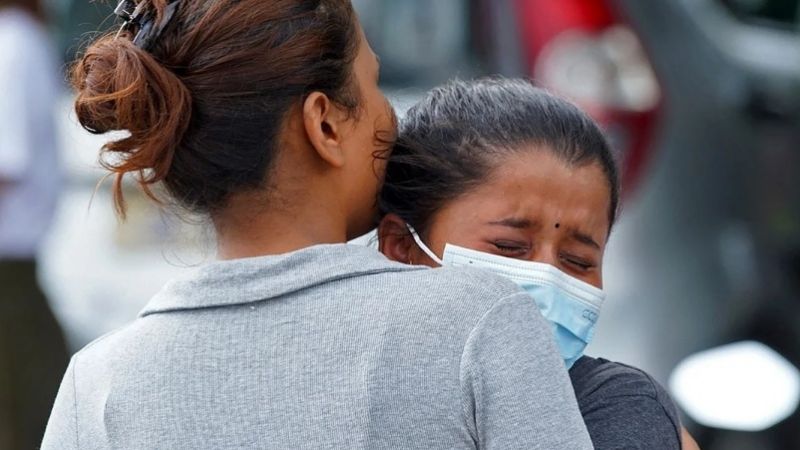 Encontraron 14 muertos entre los restos del avión estrellado cerca del Himalaya