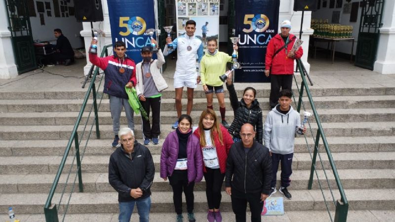 Más de 200 participantes en el maratón de la UNCA
