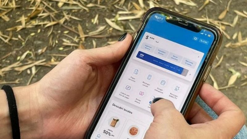 Transfirió $234.000 a un hombre que le prometió una moto por Facebook