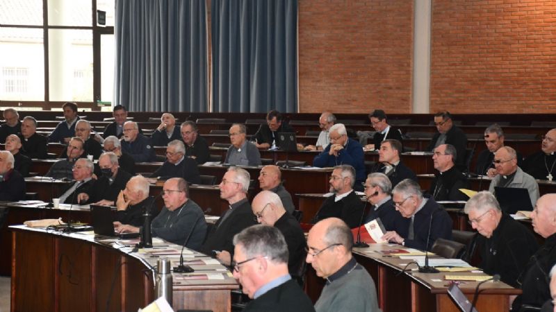 Monseñor Urbanc participa de la 120° Asamblea del Episcopado Argentino