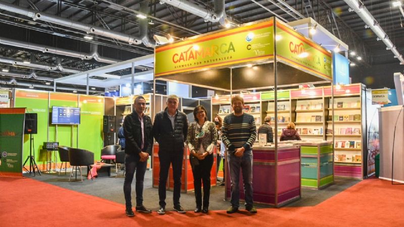 Brunello estuvo en el Stand Oficial de Catamarca