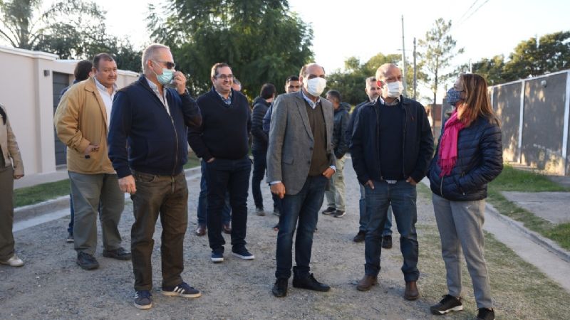 Gustavo visitó las obras del Loteo Noriega
