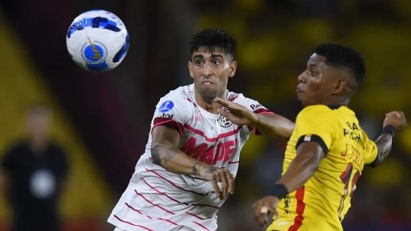 Lanús igualó en Ecuador, pero sigue arriba; caída de Defensa