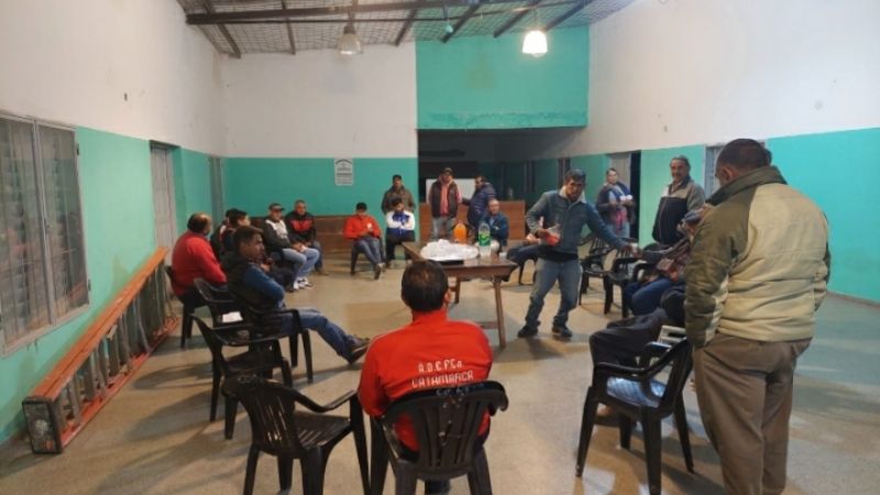 Coneta: buscan normalizar el club