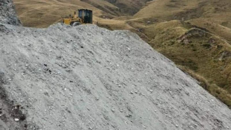 El gobernador y los intendentes recorrieron la nueva ruta que une Capayán con Pomán