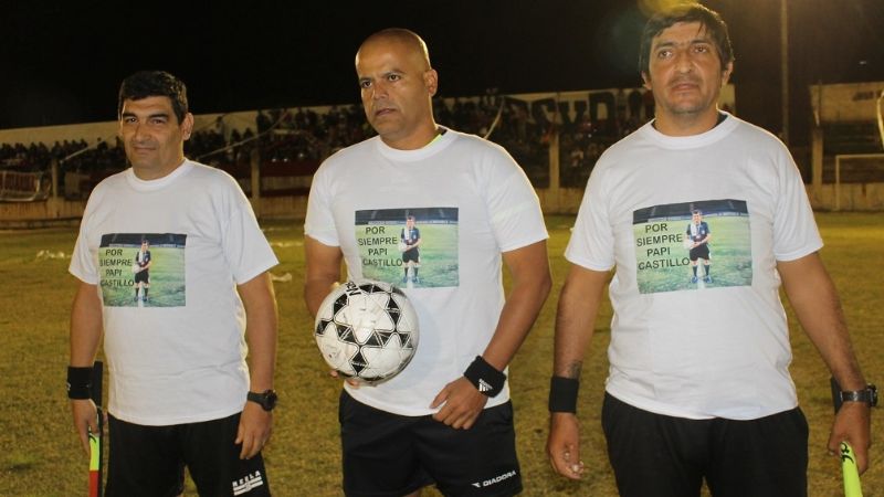 Árbitros chacareros homenajearon a “Papi” Castillo