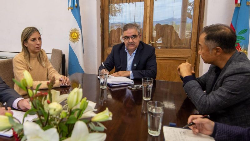 Acuerdo entre Catamarca y Posco para becar a egresados en ingeniería