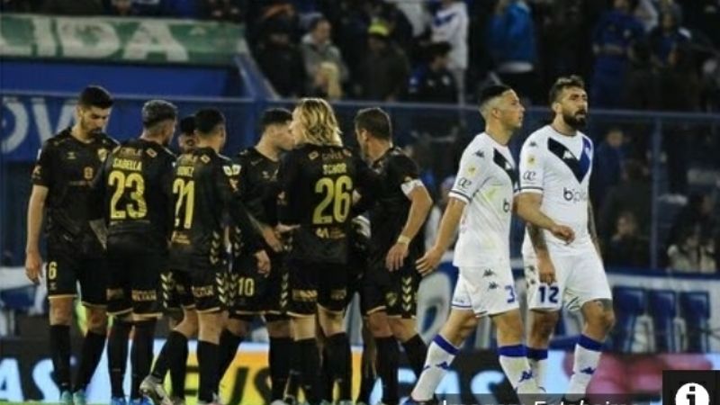 Platense derrotó a Vélez y es puntero, en la vuelta de Zárate al Amalfitani