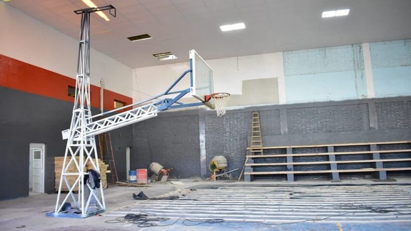 Avanza la modernización del gimnasio municipal de Santa María