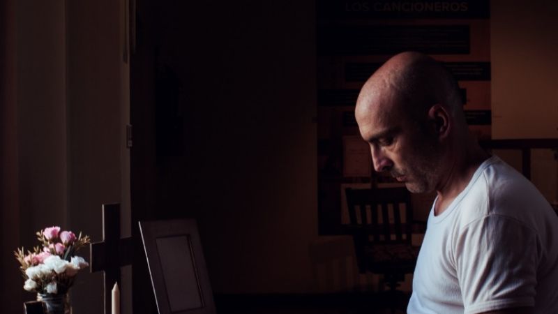 Obra teatral: Crónica de un presente olvidado