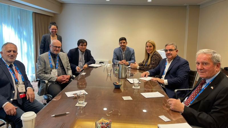 Raúl se reunió con empresas mineras en Canadá