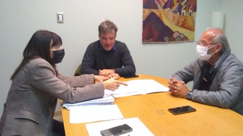 RENATRE y ASOLCAT reunidos para la creación de centros crecer para hijos de trabajadores rurales