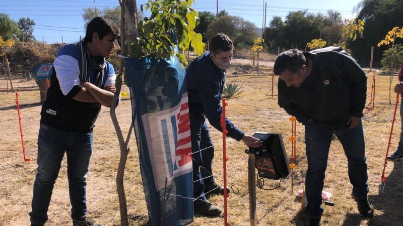 Capacitaron a personal encargado de distribuir 406 boyeros solares en el interior
