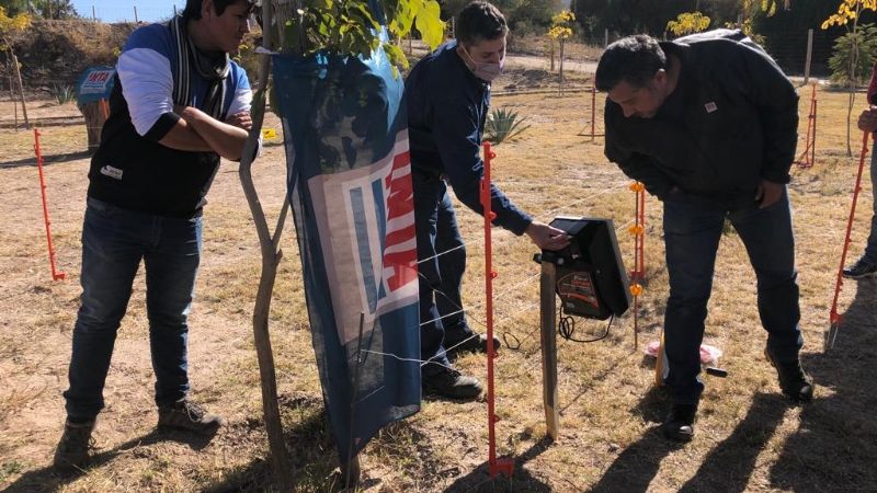 Capacitaron a personal encargado a distribuir 406 boyeros solares