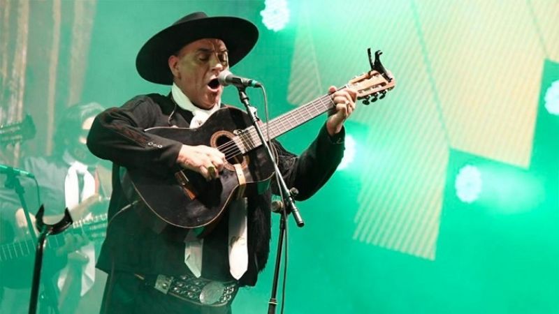 La furia del Chaqueño  cuando la policía lo quiso sacar del escenario en pleno show