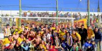 CON TODA LA GLORIA. San Isidro celebró con sus hinchas en el estadio de la Liga Catamarqueña su ascenso a la 