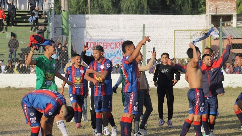 Clásico, gloria y punta para el “Santo”