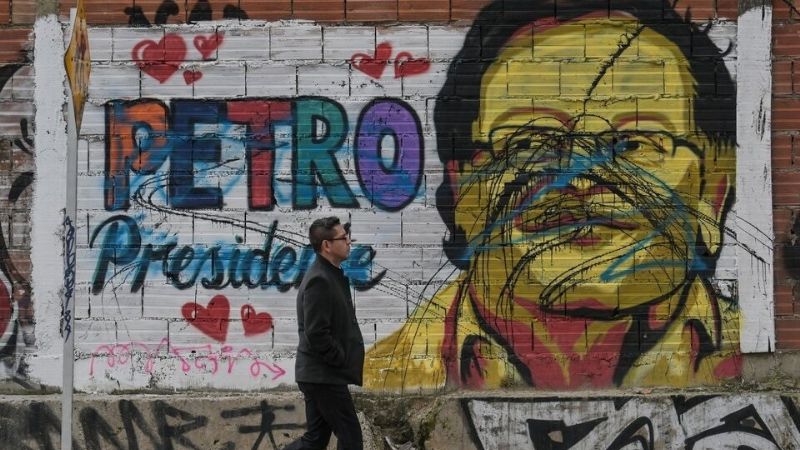 Colombia elige hoy presidente en segunda vuelta