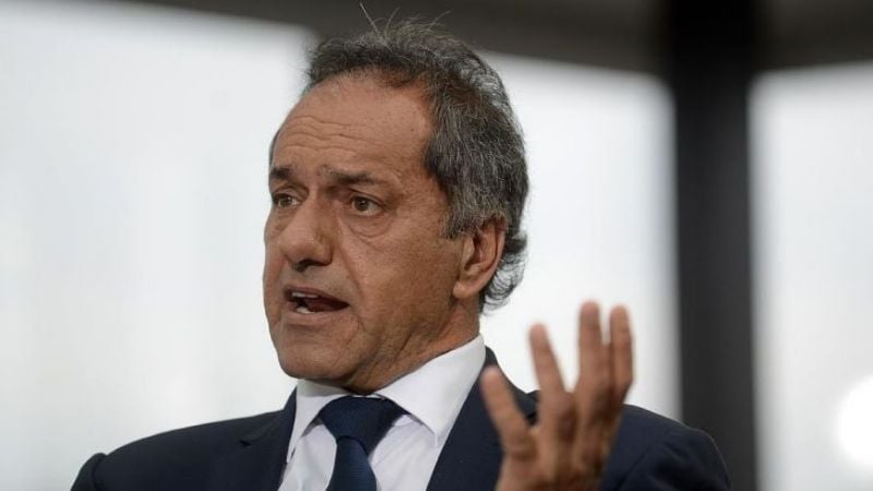Scioli se definió como un "productivista, un desarrollista nato" y rechazó que haya cepo al dólar
