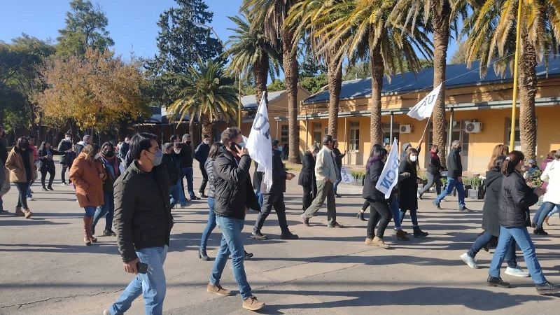 Dictan la conciliación en el conflicto en la Vivienda