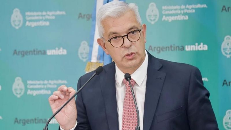“No va a faltar el gasoil para la siembra ni para la cosecha”, afirmó Domínguez