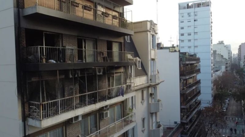 Incendio en Recoleta se originó porque se sobrecalentó la batería de un monopatín