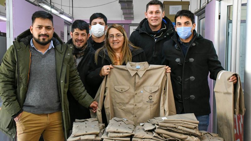 Educación entregó ropa de trabajo a UPCN
