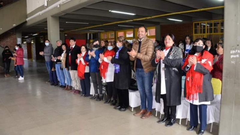 El Intendente Sánchez presente en la escuela Acosta