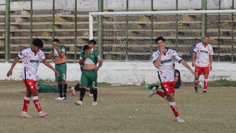 Tesorieri quedó puntero y descendió Rivadavia