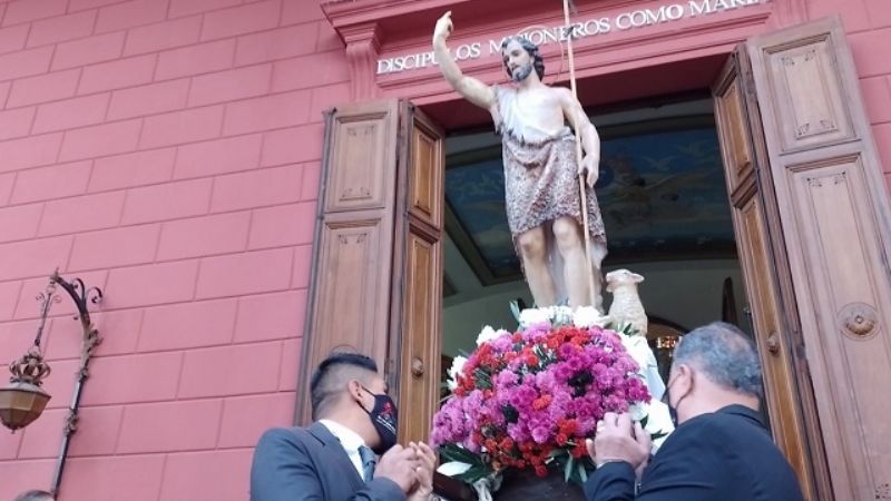 Celebran al Sagrado Corazón de Jesús y a San Juan Bautista en la Catedral