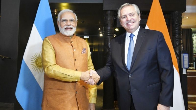 Fernández se reunió en Alemania con el presidente de India