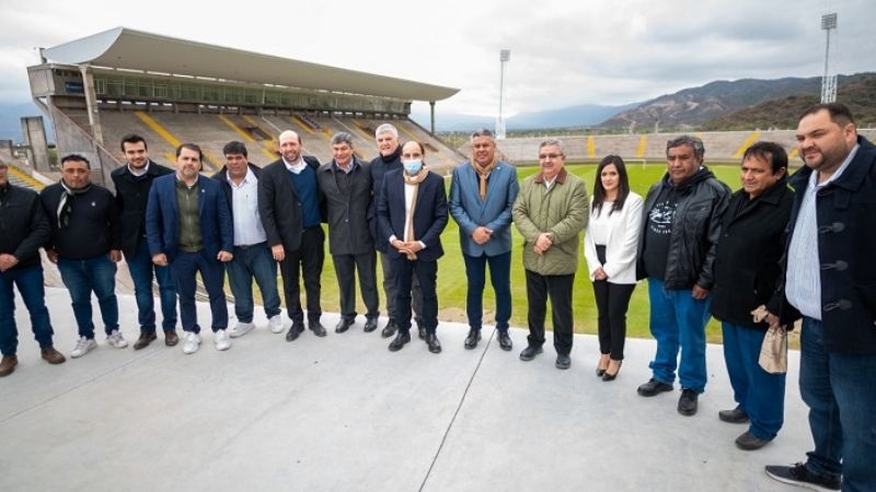 El Gobernador recibió al presidente de AFA y recorrieron el Estadio