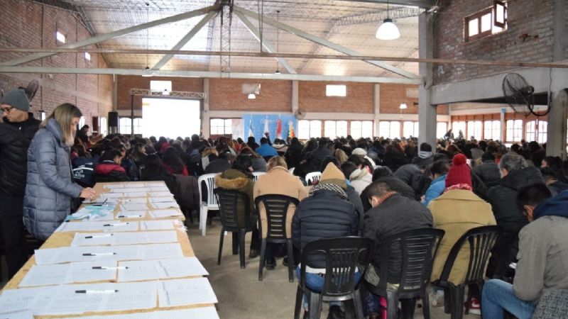 650 asistentes se capacitaron en Los Altos en Ceremonial, Protocolo y Trato de Símbolos Patrios