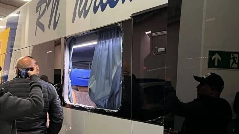 Atacaron el micro de Boca camino al estadio de Corinthians