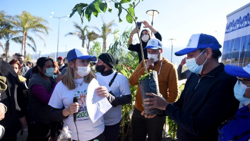 El intendente participó de las actividades por el “Día Mundial del Árbol”