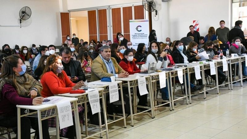 189 docentes del nivel secundario optaron cargos de secretarios y prosecretarios
