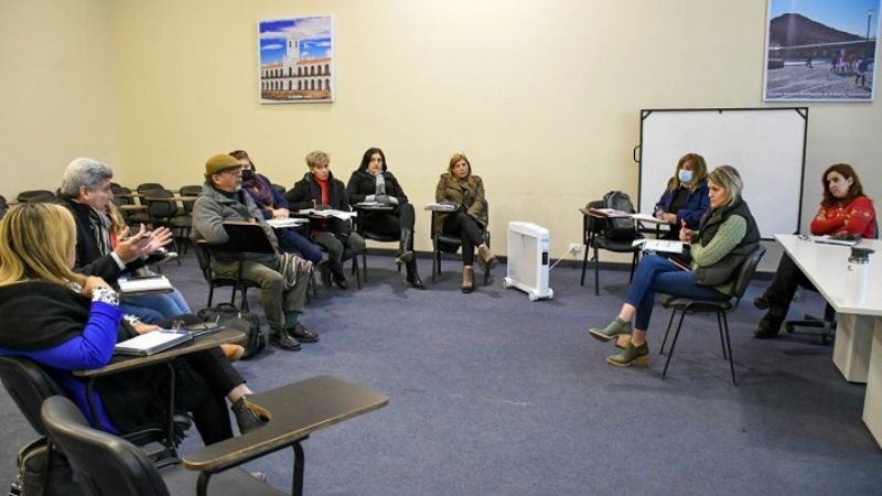 "No habrá aumento de carga horaria sin reconocimiento salarial"