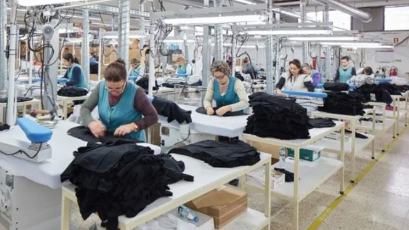 La economía creció 0,6% mensual en abril y se acercó al máximo de 2017