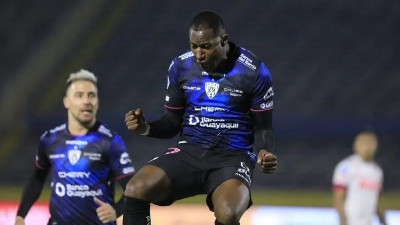 Independiente del Valle venció 2-1 a Lanús