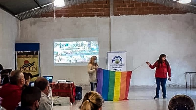 Perspectiva de género: Diputados llevó la capacitación al CIC Sur y Paclín