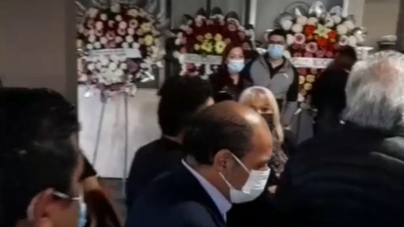 Sentida despedida de los restos de Brumec en la Legislatura