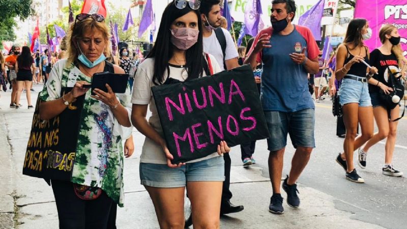 Asesinó a su pareja de varias puñaladas y luego se quitó la vida