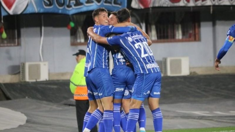 Godoy Cruz venció 2-0 a River, en el Monumental