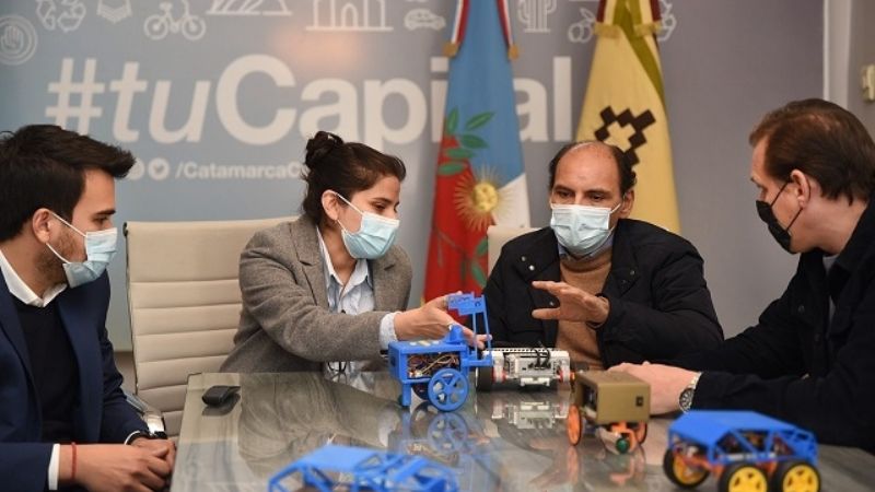 El Nodo Tecnológico presentó su kit de robótica educativa