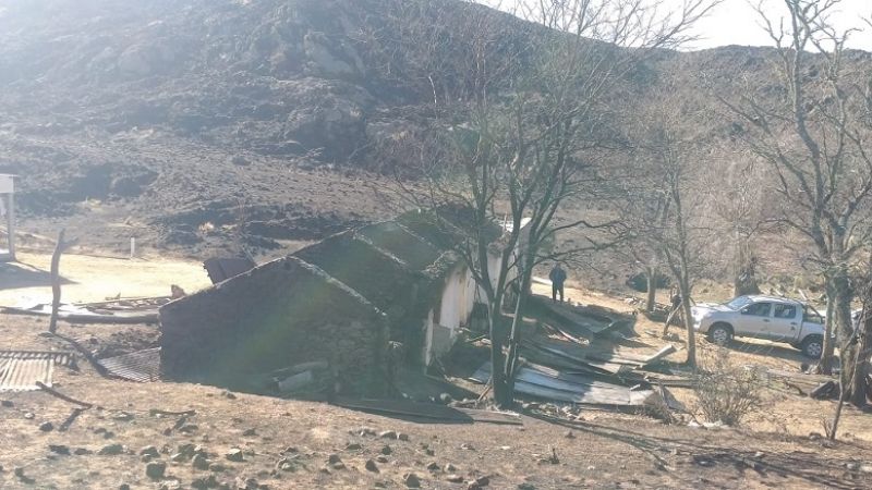 Desarrollo Social asistió con agua y módulos alimentarios en Ancasti