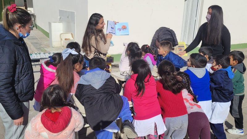 “Volvé a la Escuela Catamarca” inició las vacaciones de invierno con obras de teatro del INT